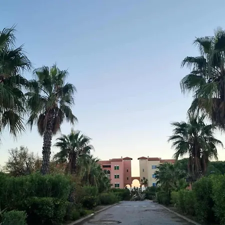 Cosy 4 Personnes Et Un Bebe Daire